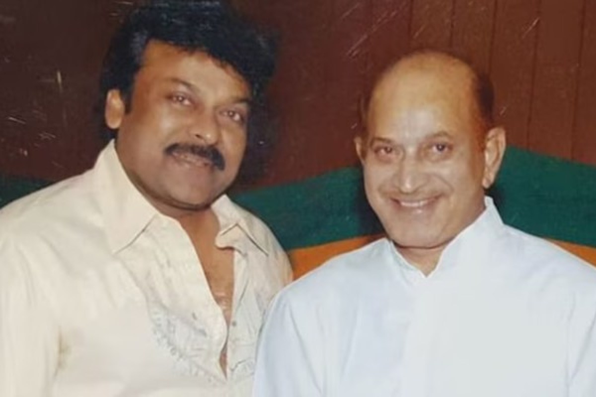 చిరంజీవికి ప్రాణ స్నేహితుడిగా సూపర్ స్టార్ కృష్ణ.. ఈ కాంబినేషన్ ఎలా మిస్ అయింది? చిరంజీవికి ప్రాణ స్నేహితుడిగా సూపర్ స్టార్ కృష్ణ.. ఈ కాంబినేషన్ ఎలా మిస్ అయింది?