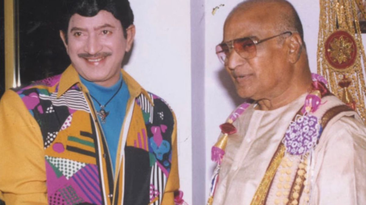 శ్రీరాముడిగా సూపర్ స్టార్ కృష్ణకి ఛాన్స్ మిస్, ఆ ఒక్క రీజన్తో రిజెక్ట్ చేసిన ఎన్టీఆర్.. ఏం జరిగింది ? శ్రీరాముడిగా సూపర్ స్టార్ కృష్ణకి ఛాన్స్ మిస్, ఆ ఒక్క రీజన్తో రిజెక్ట్ చేసిన ఎన్టీఆర్.. ఏం జరిగింది ?