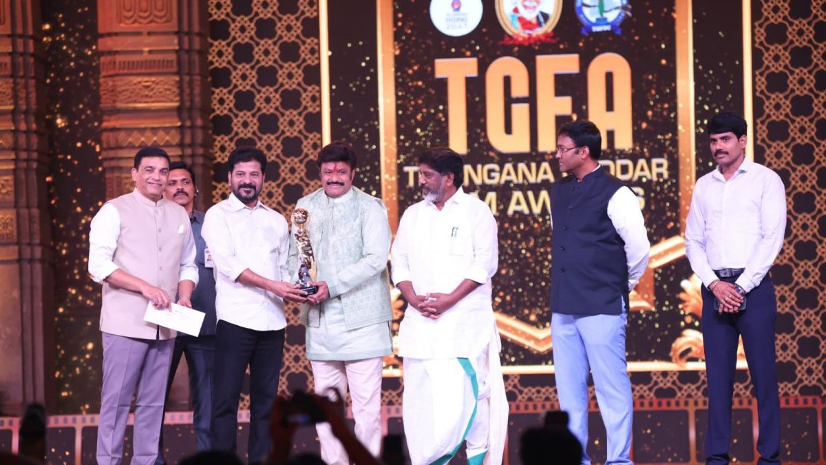 తెలంగాణ గద్దర్ ఫిల్మ్ అవార్డులు అందుకున్న చిత్రాలివే, 2024తోపాటు 2014-2023 వరకు టోటల్ సినిమాల జాబితా తెలంగాణ గద్దర్ ఫిల్మ్ అవార్డులు అందుకున్న చిత్రాలివే, 2024తోపాటు 2014-2023 వరకు టోటల్ సినిమాల జాబితా