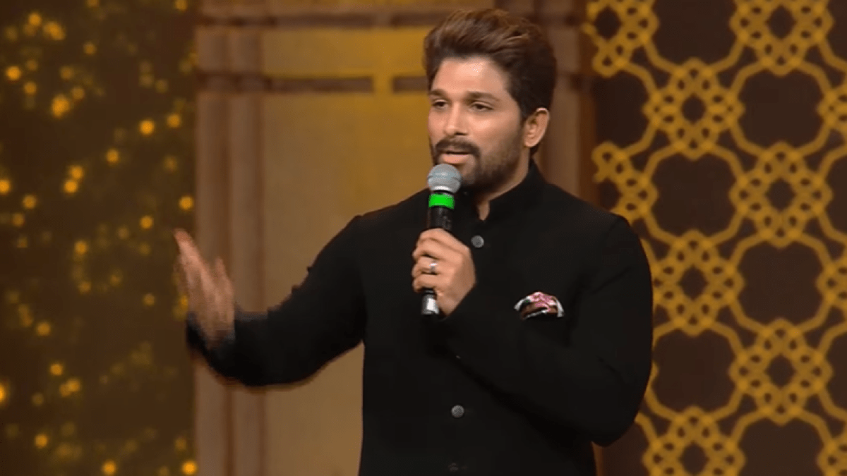 అల్లు అర్జున్ అసిస్టెంట్ డైరెక్టర్గా పనిచేసిన ఏకైక మూవీ ఏంటో తెలుసా? ఆ డైరెక్టర్ అంటే ఇప్పటికీ భయం అల్లు అర్జున్ అసిస్టెంట్ డైరెక్టర్గా పనిచేసిన ఏకైక మూవీ ఏంటో తెలుసా? ఆ డైరెక్టర్ అంటే ఇప్పటికీ భయం