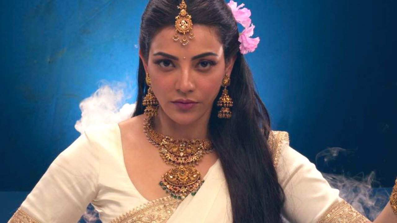 కన్నప్ప రిలీజ్ తర్వాత క్రేజీ ఫొటోస్ షేర్ చేసిన కాజల్.. పార్వతీదేవిగా ఎలా ఉందో చూశారా కన్నప్ప రిలీజ్ తర్వాత క్రేజీ ఫొటోస్ షేర్ చేసిన కాజల్.. పార్వతీదేవిగా ఎలా ఉందో చూశారా