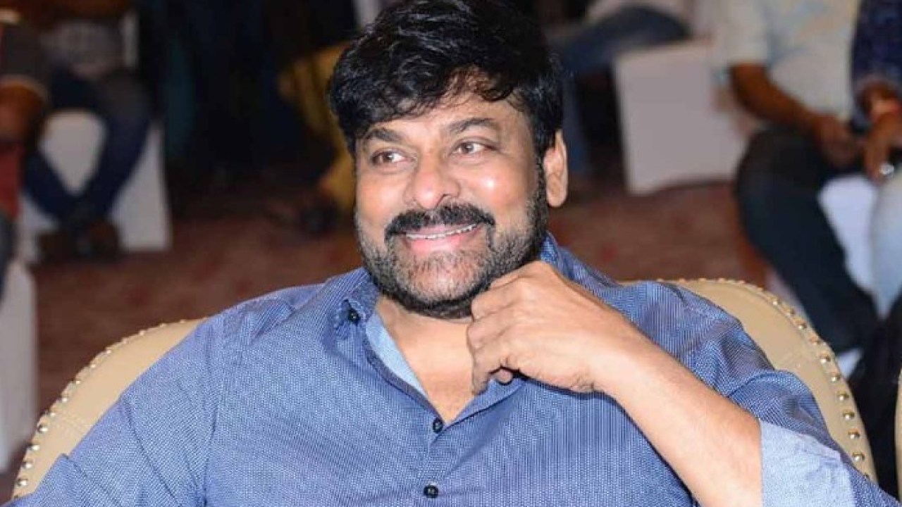 తాను చేయాల్సిన మూవీలో చిరంజీవికి హీరోగా ఛాన్స్ ఇచ్చిన కమెడియన్, వాళ్ళిద్దరి ఫ్రెండ్షిప్ ఎలా మారిందో తెలుసా తాను చేయాల్సిన మూవీలో చిరంజీవికి హీరోగా ఛాన్స్ ఇచ్చిన కమెడియన్, వాళ్ళిద్దరి ఫ్రెండ్షిప్ ఎలా మారిందో తెలుసా