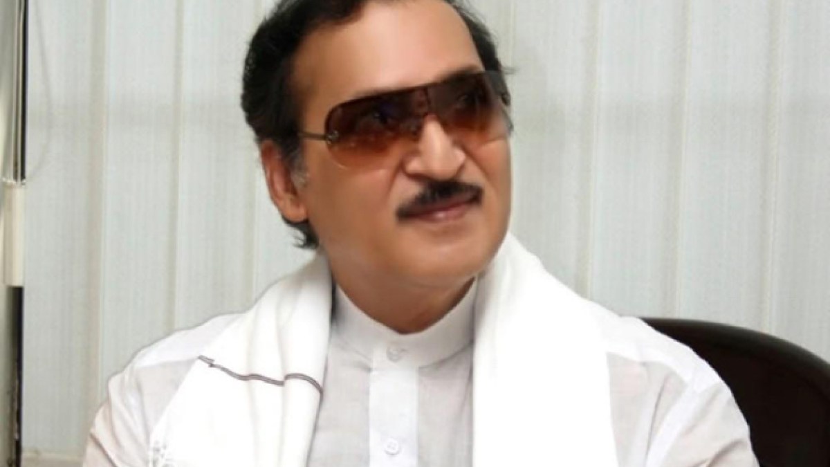 నిక్కరు వేసుకుని నటించడానికి శోభన్ బాబు గ్రీన్ సిగ్నల్, వద్దన్న డైరెక్టర్, కట్ చేస్తే సినిమా బ్లాక్ బస్టర్ హిట్ నిక్కరు వేసుకుని నటించడానికి శోభన్ బాబు గ్రీన్ సిగ్నల్, వద్దన్న డైరెక్టర్, కట్ చేస్తే సినిమా బ్లాక్ బస్టర్ హిట్