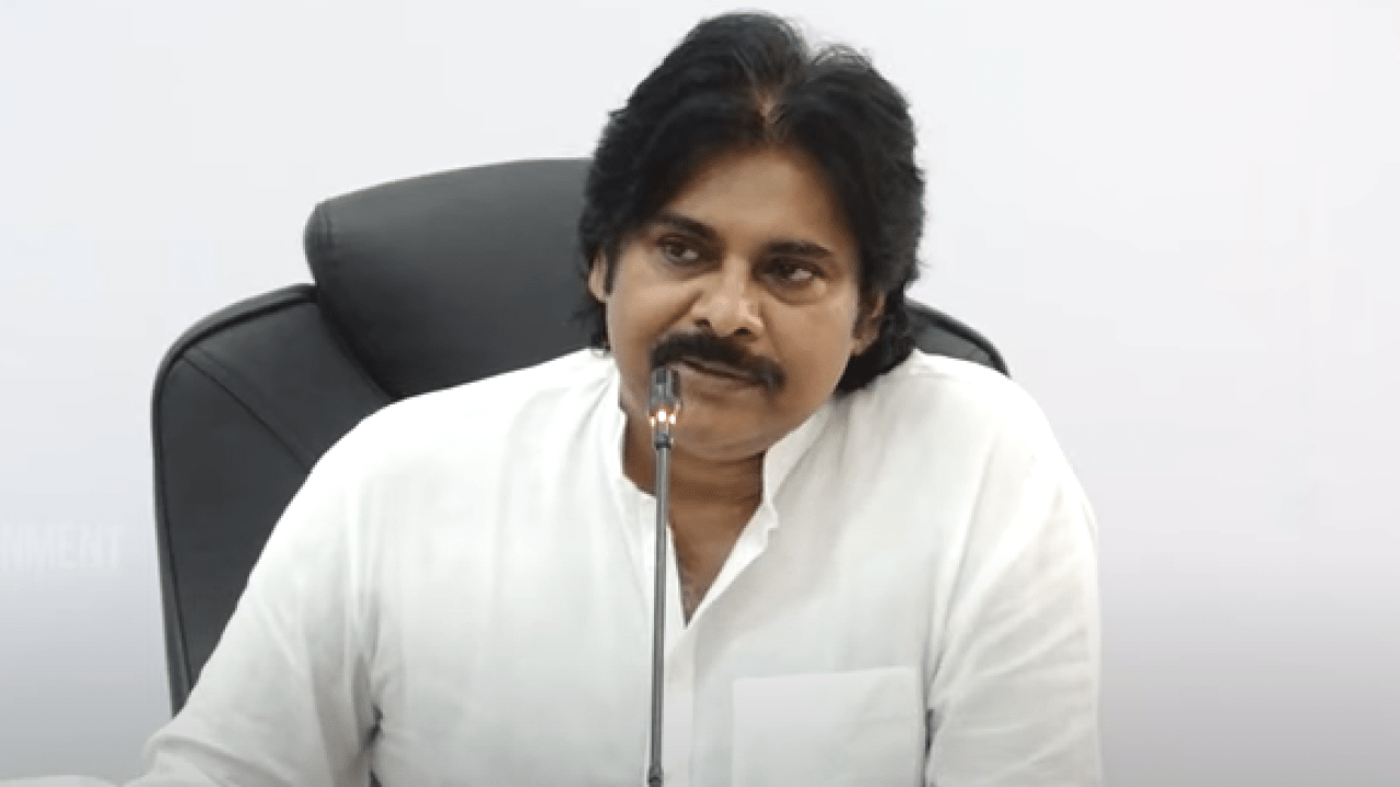 ప్రతిపక్షాలకు చుక్కలు చూపించే పవన్ కళ్యాణ్ ఇంట్లో ఆమెకి భయపడాల్సిందే.. ఎవరా రూలర్ ? ప్రతిపక్షాలకు చుక్కలు చూపించే పవన్ కళ్యాణ్ ఇంట్లో ఆమెకి భయపడాల్సిందే.. ఎవరా రూలర్ ?