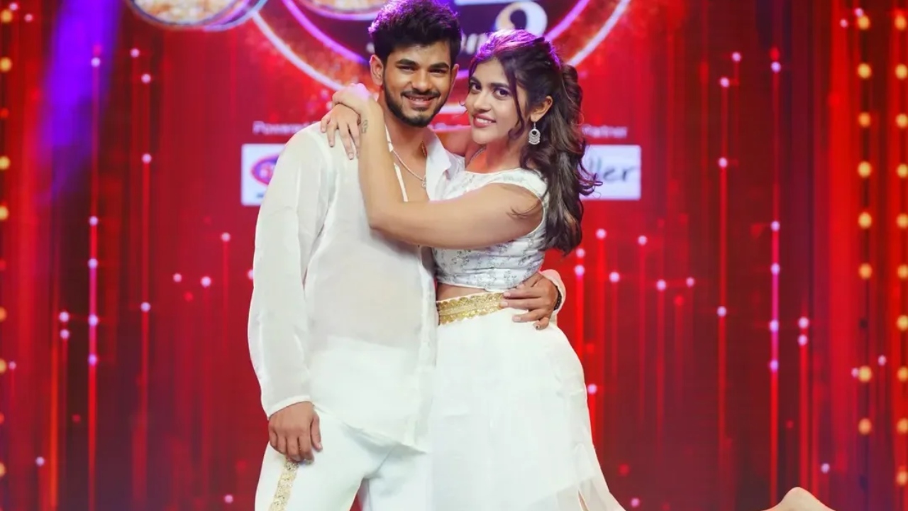 షాకింగ్: డిమాన్ పవన్ నన్ను భరిస్తాడు! రీతూ చౌదరి లవ్ సీక్రెట్స్ లీక్!! షాకింగ్: డిమాన్ పవన్ నన్ను భరిస్తాడు! రీతూ చౌదరి లవ్ సీక్రెట్స్ లీక్!!