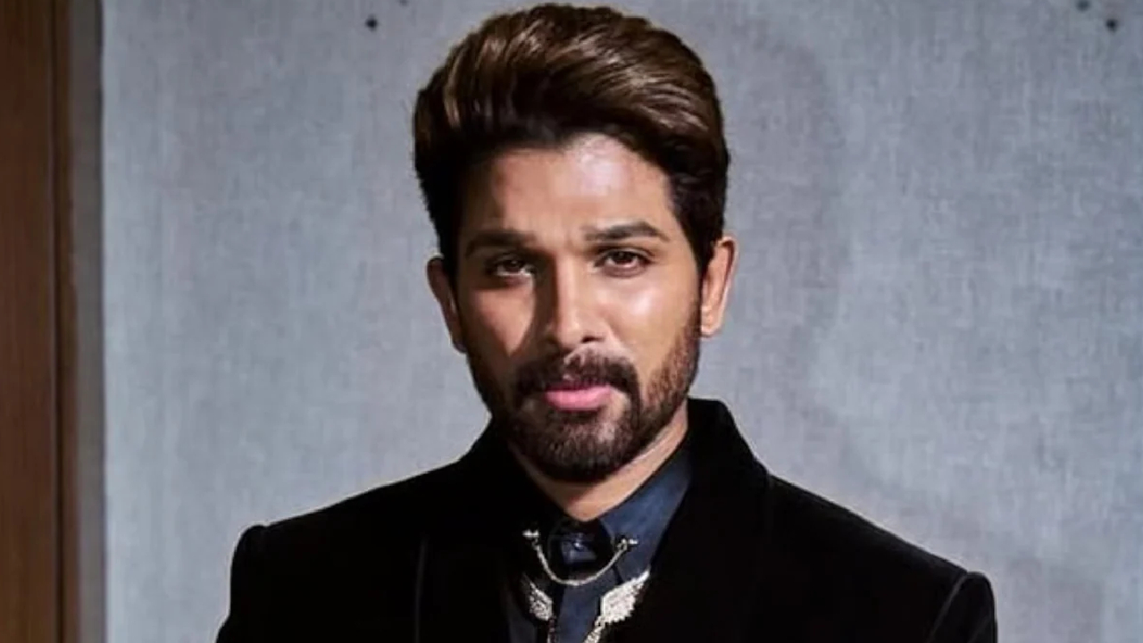 అల్లు అర్జున్ ఫైర్: అట్లీకి సీరియస్ వార్నింగ్! ఇక అంతేనా? అల్లు అర్జున్ ఫైర్: అట్లీకి సీరియస్ వార్నింగ్! ఇక అంతేనా?