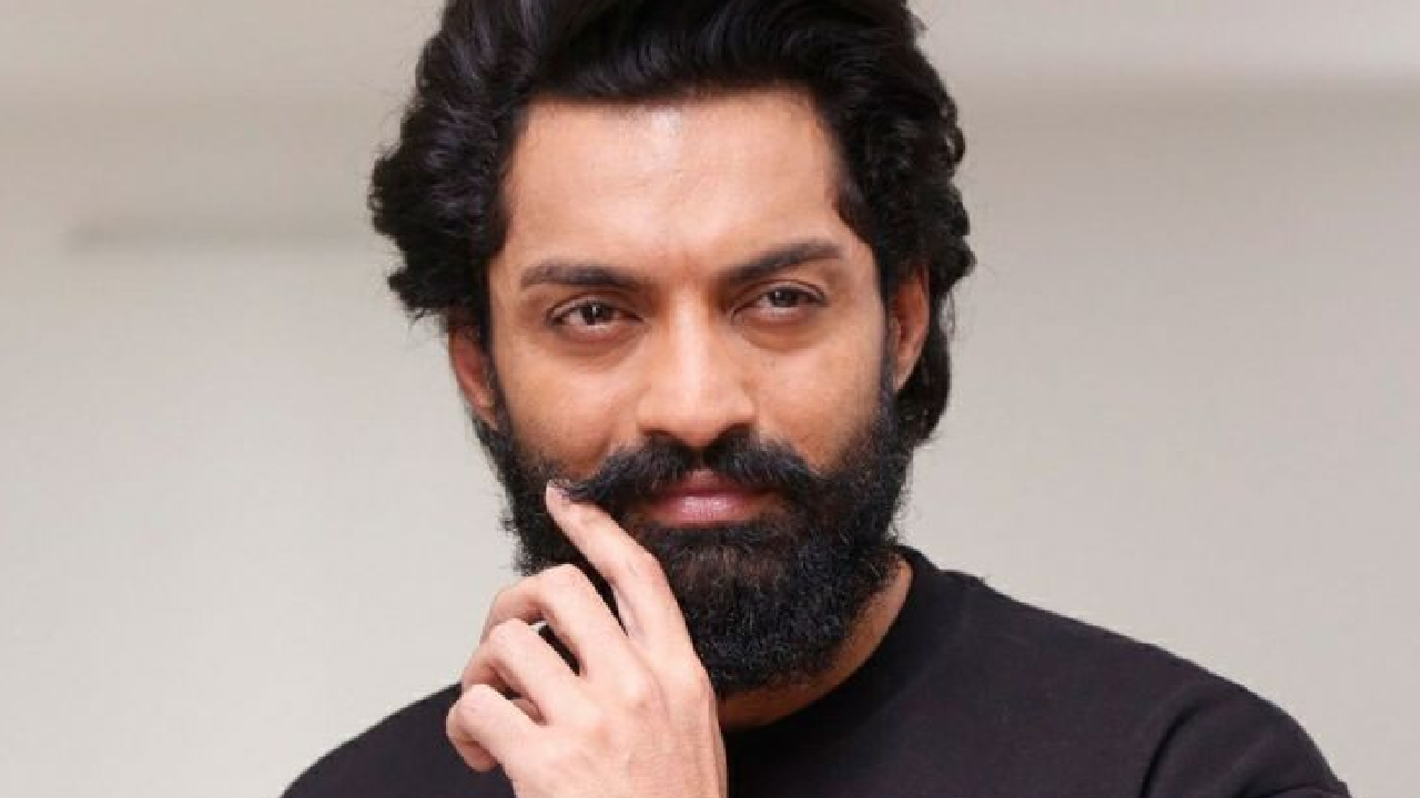 Kalyan Ram సంచలనం: పుష్ప టీమ్ రైటర్ తో సినిమా! హిట్ పక్కా? Kalyan Ram సంచలనం: పుష్ప టీమ్ రైటర్ తో సినిమా! హిట్ పక్కా?