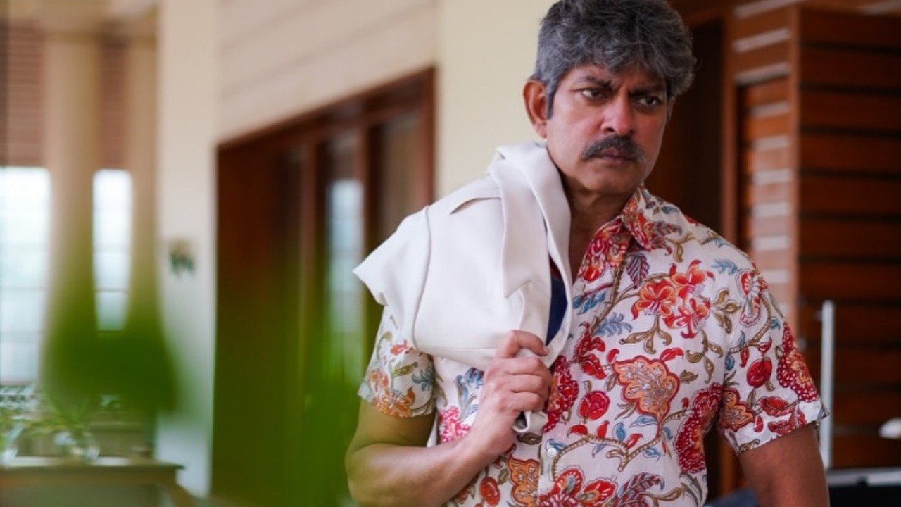 జగపతి బాబుకి మృత్యు గండం! ఆస్ట్రాలజర్ సంచలన హెచ్చరిక! షాకింగ్ ఘటన! జగపతి బాబుకి మృత్యు గండం! ఆస్ట్రాలజర్ సంచలన హెచ్చరిక! షాకింగ్ ఘటన!