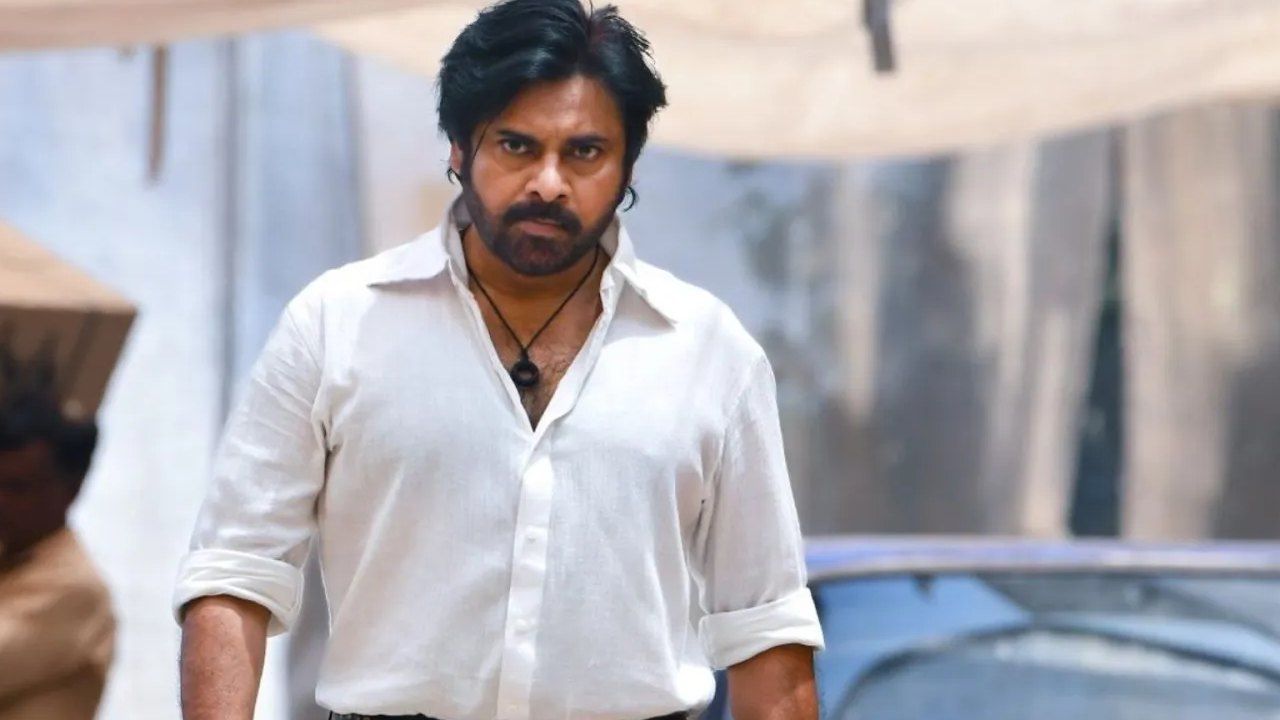 పవన్ కళ్యాణ్ విధ్వంసం: 2027 సంక్రాంతి టార్గెట్! బాక్సాఫీస్ బద్దలే!! పవన్ కళ్యాణ్ విధ్వంసం: 2027 సంక్రాంతి టార్గెట్! బాక్సాఫీస్ బద్దలే!!