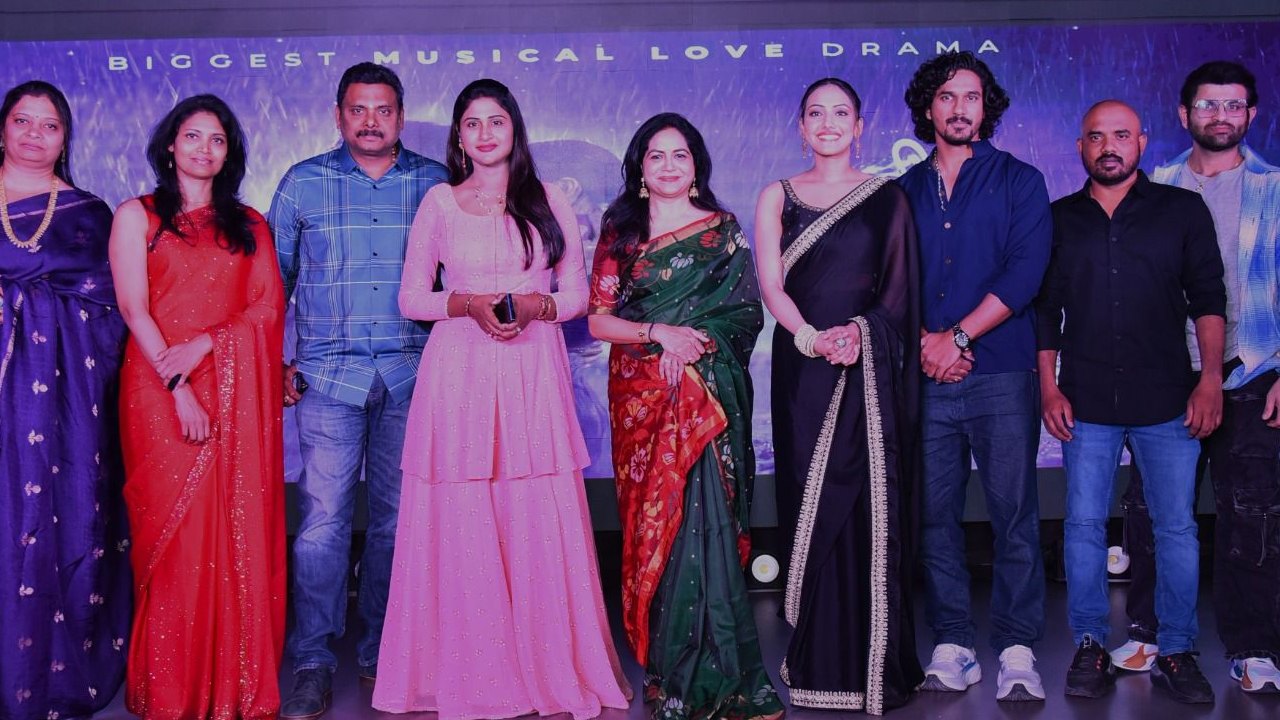 నిలవే మూవీతో టాలీవుడ్ షేక్! లవ్ స్టోరీస్ లో కెజిఎఫ్ లాంటి సినిమానా? నిలవే మూవీతో టాలీవుడ్ షేక్! లవ్ స్టోరీస్ లో కెజిఎఫ్ లాంటి సినిమానా?