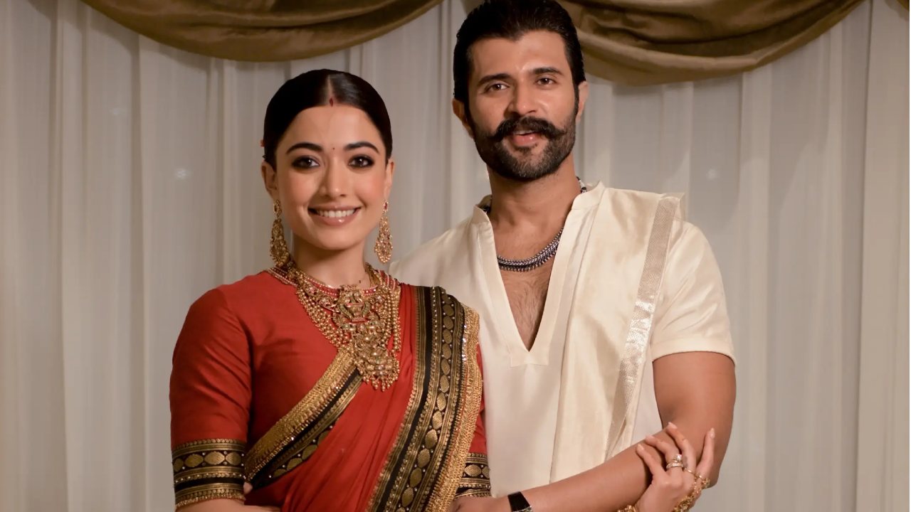 షాకింగ్ న్యూస్: పెళ్లి కాగానే సెట్స్ లోకి విజయ్, రష్మిక! రణబాలి మూవీతో రికార్డులు బ్రేక్ చేసేందుకు రెడీ! షాకింగ్ న్యూస్: పెళ్లి కాగానే సెట్స్ లోకి విజయ్, రష్మిక! రణబాలి మూవీతో రికార్డులు బ్రేక్ చేసేందుకు రెడీ!