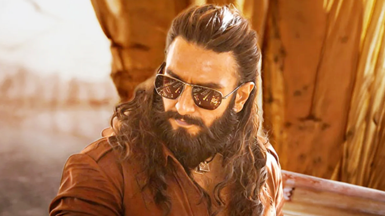 దుమ్మురేపిన 'ధురంధర్ 2'.. బాక్సాఫీస్ బద్దలు.. వెయ్యి కోట్లు కొల్లగొట్టిన మాస్ జాతర! దుమ్మురేపిన 'ధురంధర్ 2'.. బాక్సాఫీస్ బద్దలు.. వెయ్యి కోట్లు కొల్లగొట్టిన మాస్ జాతర!