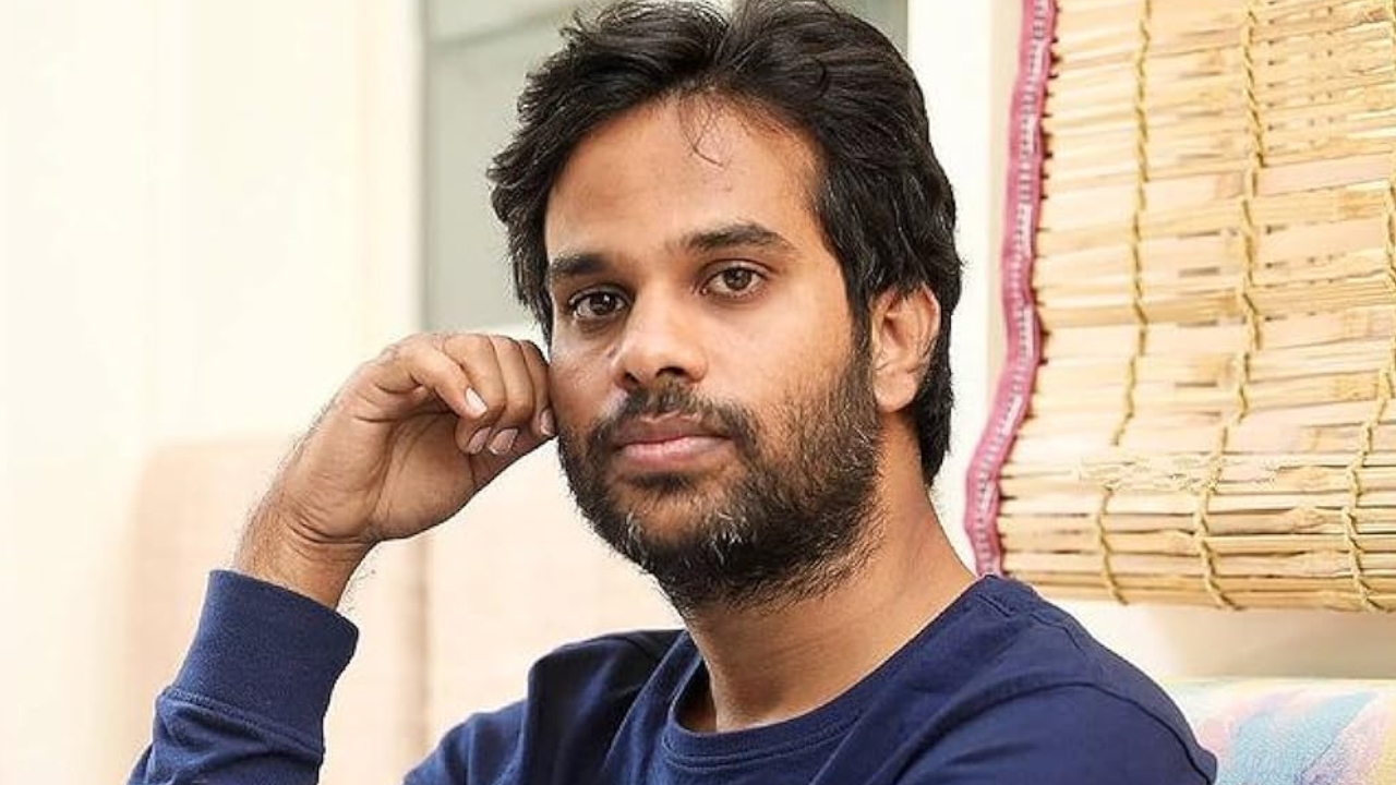 జాతిరత్నాలు డైరెక్టర్ సంచలనం! లేడీ ఓరియెంటెడ్ మూవీతో అనుదీప్ కె.వి.. హీరోయిన్ ఎవరో తెలుసా? వైరల్ న్యూస్! జాతిరత్నాలు డైరెక్టర్ సంచలనం! లేడీ ఓరియెంటెడ్ మూవీతో అనుదీప్ కె.వి.. హీరోయిన్ ఎవరో తెలుసా? వైరల్ న్యూస్!