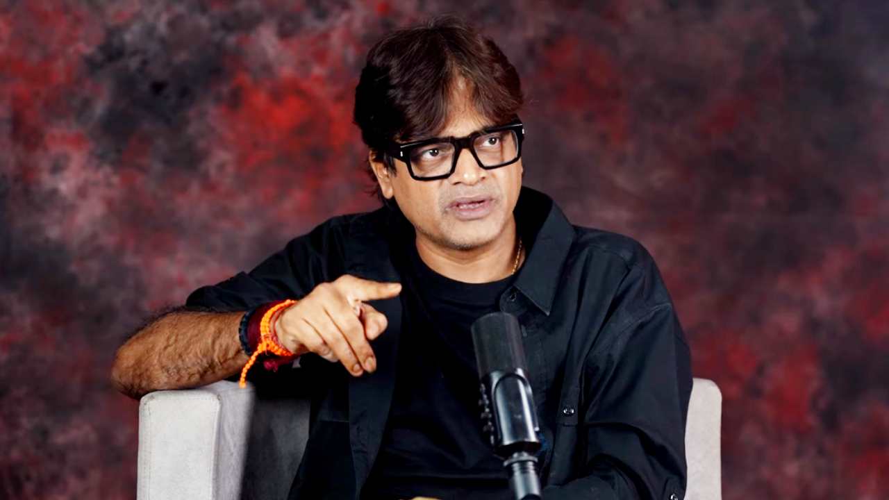 Harish Shankar Blasts 'Ustaad Bhagat Singh' Remake Rumors: It's an Original Story! Harish Shankar Blasts 'Ustaad Bhagat Singh' Remake Rumors: It's an Original Story!