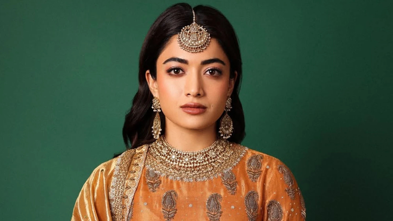 షాకింగ్: నాపై కావాలనే ద్వేషం! ఇక ఊరుకునేది లేదు..లీగల్ యాక్షన్ తప్పదు: రష్మిక ఫైర్! షాకింగ్: నాపై కావాలనే ద్వేషం! ఇక ఊరుకునేది లేదు..లీగల్ యాక్షన్ తప్పదు: రష్మిక ఫైర్!