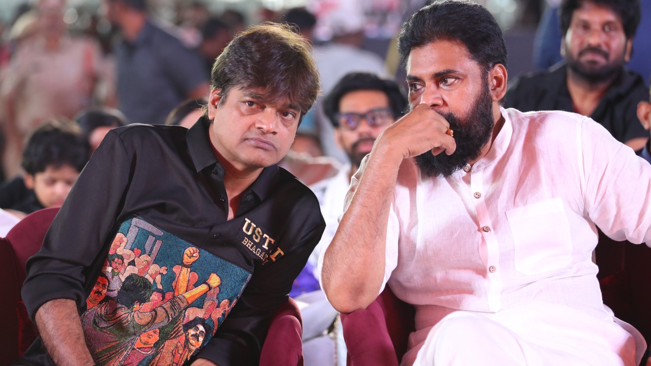 హరీష్ శంకర్ సంచలన నిర్ణయం! తెలంగాణ రాజకీయాల్లోకి ఎంట్రీ? పవన్ కళ్యాణ్ కామెంట్స్ వైరల్! హరీష్ శంకర్ సంచలన నిర్ణయం! తెలంగాణ రాజకీయాల్లోకి ఎంట్రీ? పవన్ కళ్యాణ్ కామెంట్స్ వైరల్!