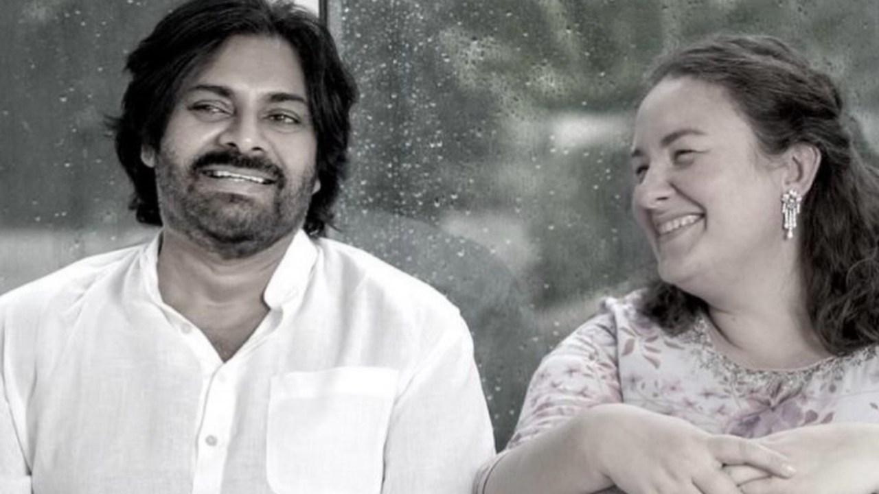 పవన్ కళ్యాణ్ ఫేవరెట్ ఫుడ్ ఏంటో చెప్పేసిన అన్నా లెజ్నేవా! మెగా ఫ్యాన్స్ షాక్! పవన్ కళ్యాణ్ ఫేవరెట్ ఫుడ్ ఏంటో చెప్పేసిన అన్నా లెజ్నేవా! మెగా ఫ్యాన్స్ షాక్!