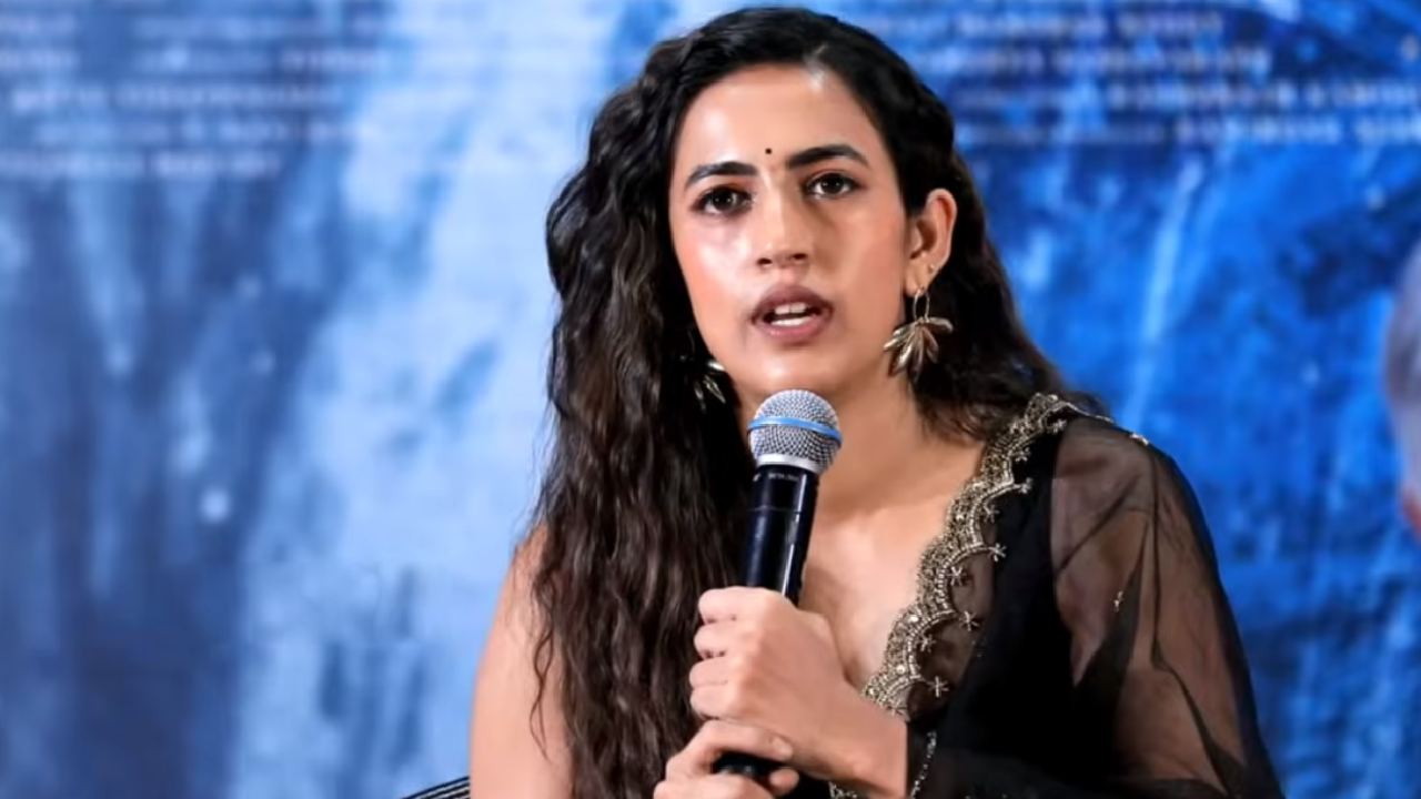 Niharika Konidela Clarifies Acting Future: "Not Quitting!" Focuses on Both Acting & Producing Niharika Konidela Clarifies Acting Future: "Not Quitting!" Focuses on Both Acting & Producing