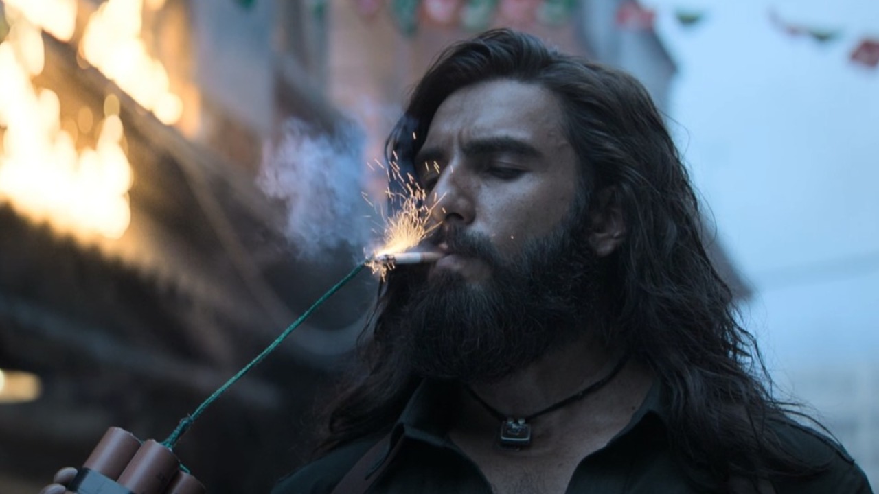 Dhurandhar: The 7.5-Hour Film Shocking Tollywood! Ranveer Singh's Epic Runtime Dhurandhar: The 7.5-Hour Film Shocking Tollywood! Ranveer Singh's Epic Runtime