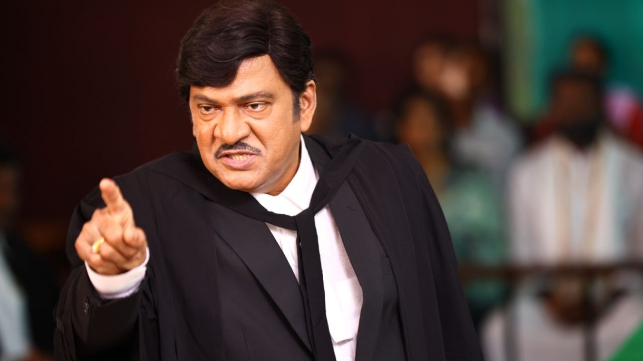 నటకిరీటి రాజేంద్రప్రసాద్ను షాక్ చేసిన 'నేనెవరు'.. మాస్ అప్డేట్ వైరల్! నటకిరీటి రాజేంద్రప్రసాద్ను షాక్ చేసిన 'నేనెవరు'.. మాస్ అప్డేట్ వైరల్!