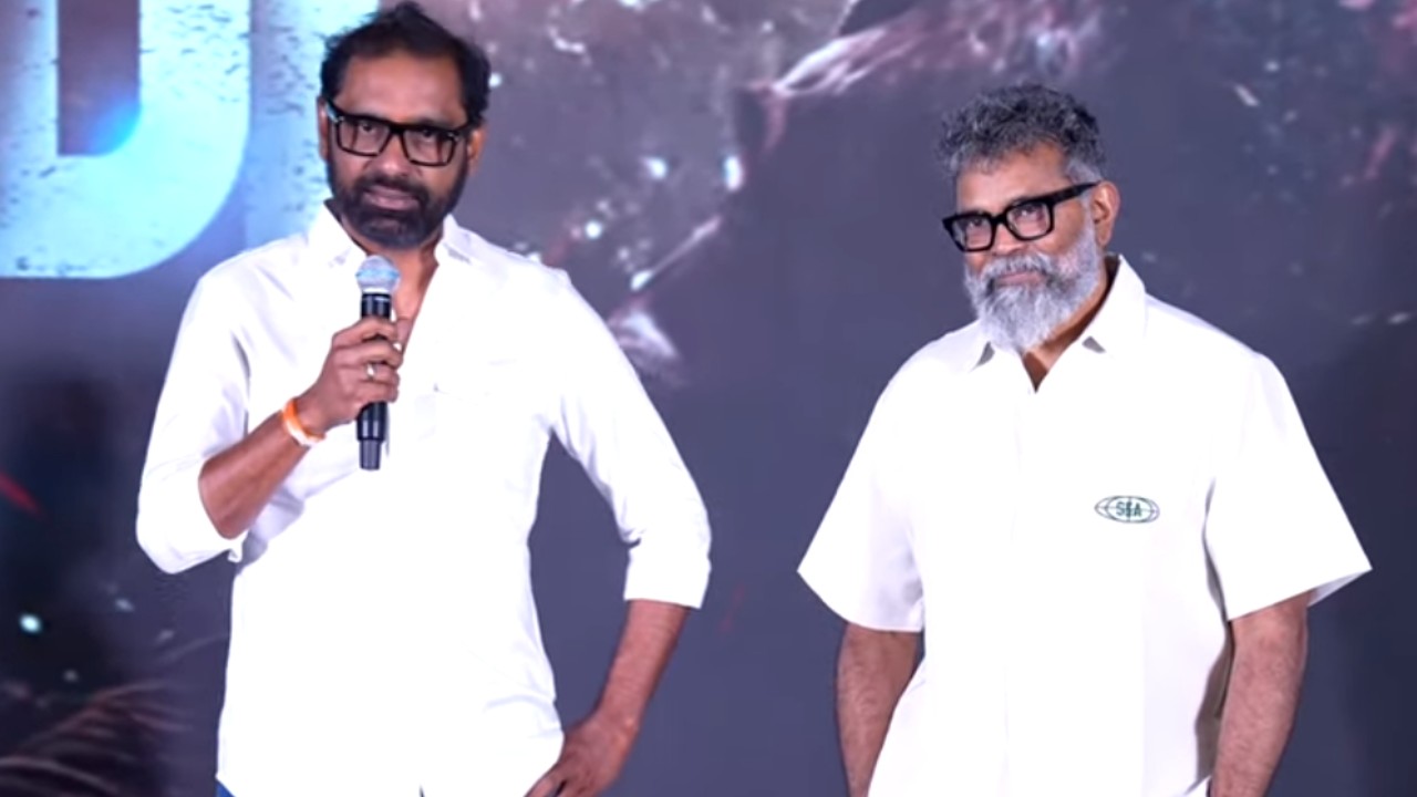“పెద్ది” ప్రీమియర్స్ ధమాకా! చరణ్ తో కలిసి తిన్నా.. జీవితాంతం రుణపడి ఉంటా: నిర్మాత మాస్ కామెంట్స్! “పెద్ది” ప్రీమియర్స్ ధమాకా! చరణ్ తో కలిసి తిన్నా.. జీవితాంతం రుణపడి ఉంటా: నిర్మాత మాస్ కామెంట్స్!