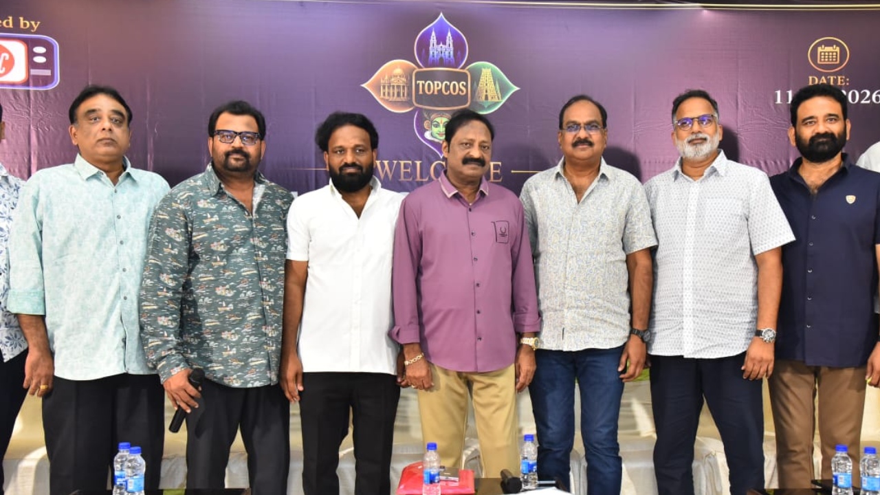 సౌత్ ఇండస్ట్రీలో సంచలనం! TV, OTT ప్రొడ్యూసర్ల మెగా కూటమి! టాలీవుడ్ రోల్ ఏంటి? సౌత్ ఇండస్ట్రీలో సంచలనం! TV, OTT ప్రొడ్యూసర్ల మెగా కూటమి! టాలీవుడ్ రోల్ ఏంటి?