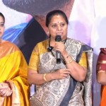 కవిత షాకింగ్ కామెంట్స్: సినీ పెద్దలకు వార్నింగ్! నేను పాలకురాలైతే... కవిత షాకింగ్ కామెంట్స్: సినీ పెద్దలకు వార్నింగ్! నేను పాలకురాలైతే...