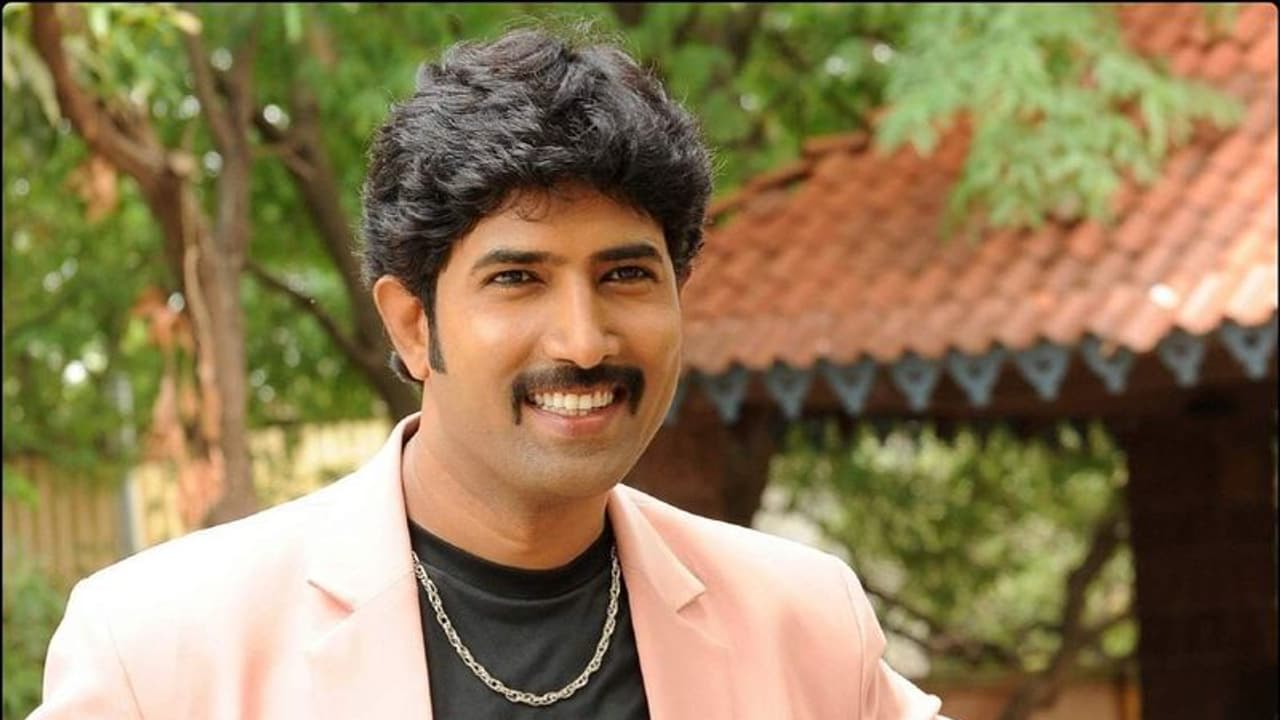 మాస్ న్యూస్: కూతురి వయసున్న హీరోయిన్ తో రొమాన్స్ కి వేణు షాకింగ్ రిజెక్ట్! వైరల్! మాస్ న్యూస్: కూతురి వయసున్న హీరోయిన్ తో రొమాన్స్ కి వేణు షాకింగ్ రిజెక్ట్! వైరల్!
