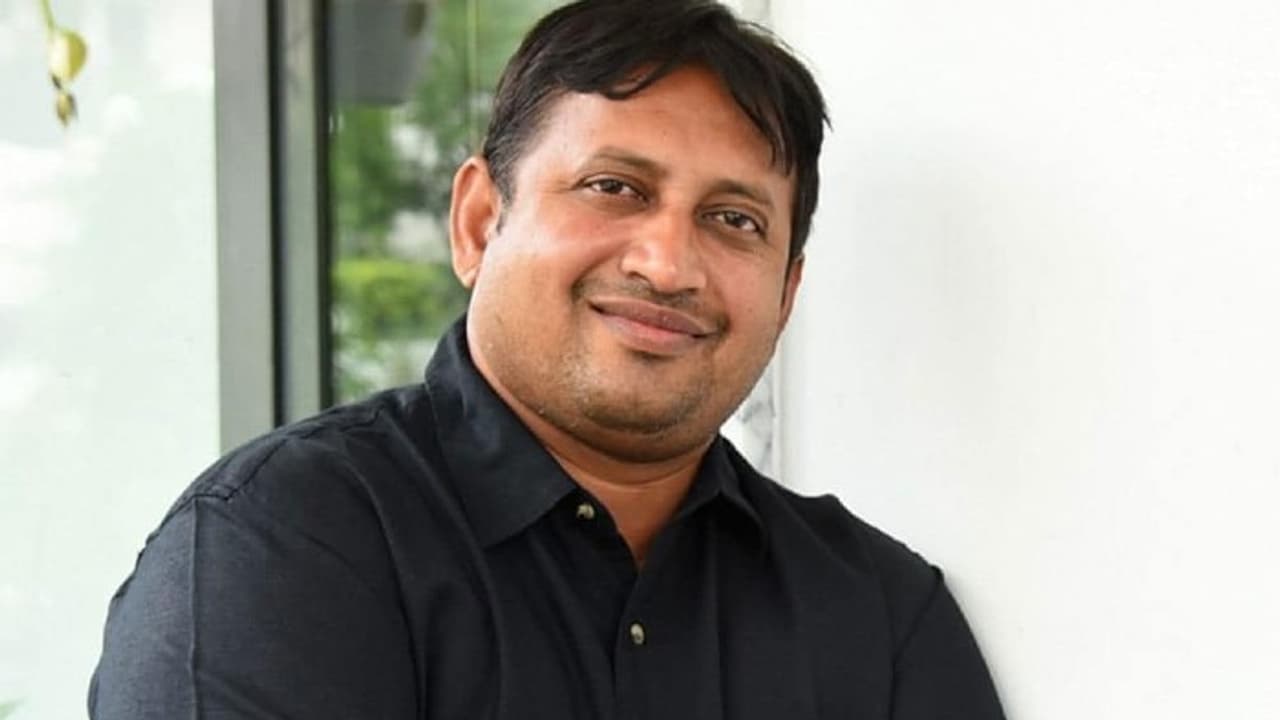 బేబీ తర్వాత షాకింగ్ అప్డేట్: చెన్నై లవ్ స్టోరీలో మలిప్రేమ ట్విస్ట్! బేబీ తర్వాత షాకింగ్ అప్డేట్: చెన్నై లవ్ స్టోరీలో మలిప్రేమ ట్విస్ట్!