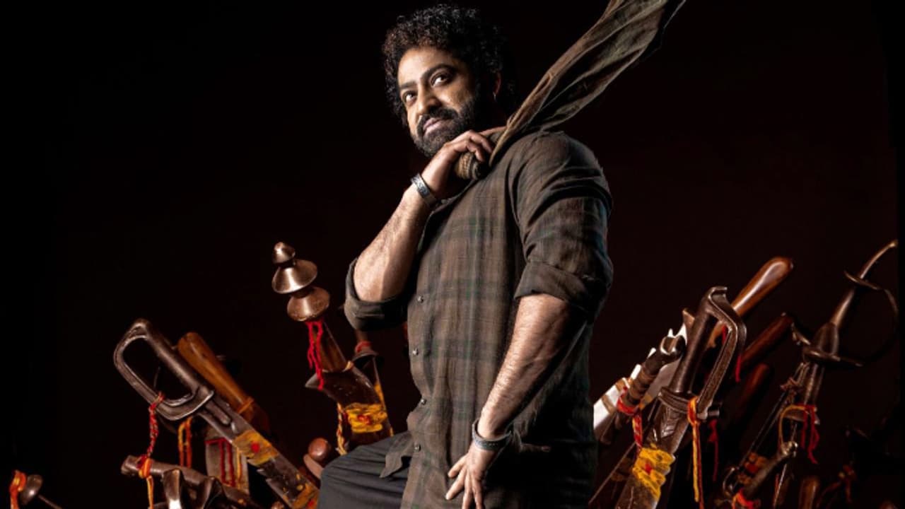 దేవర 2: ఎన్టీఆర్ ఫ్యాన్స్ కి పూనకాలే.. మెగాస్టార్ కి కొరటాల కౌంటర్ ఫిక్స్! దేవర 2: ఎన్టీఆర్ ఫ్యాన్స్ కి పూనకాలే.. మెగాస్టార్ కి కొరటాల కౌంటర్ ఫిక్స్!