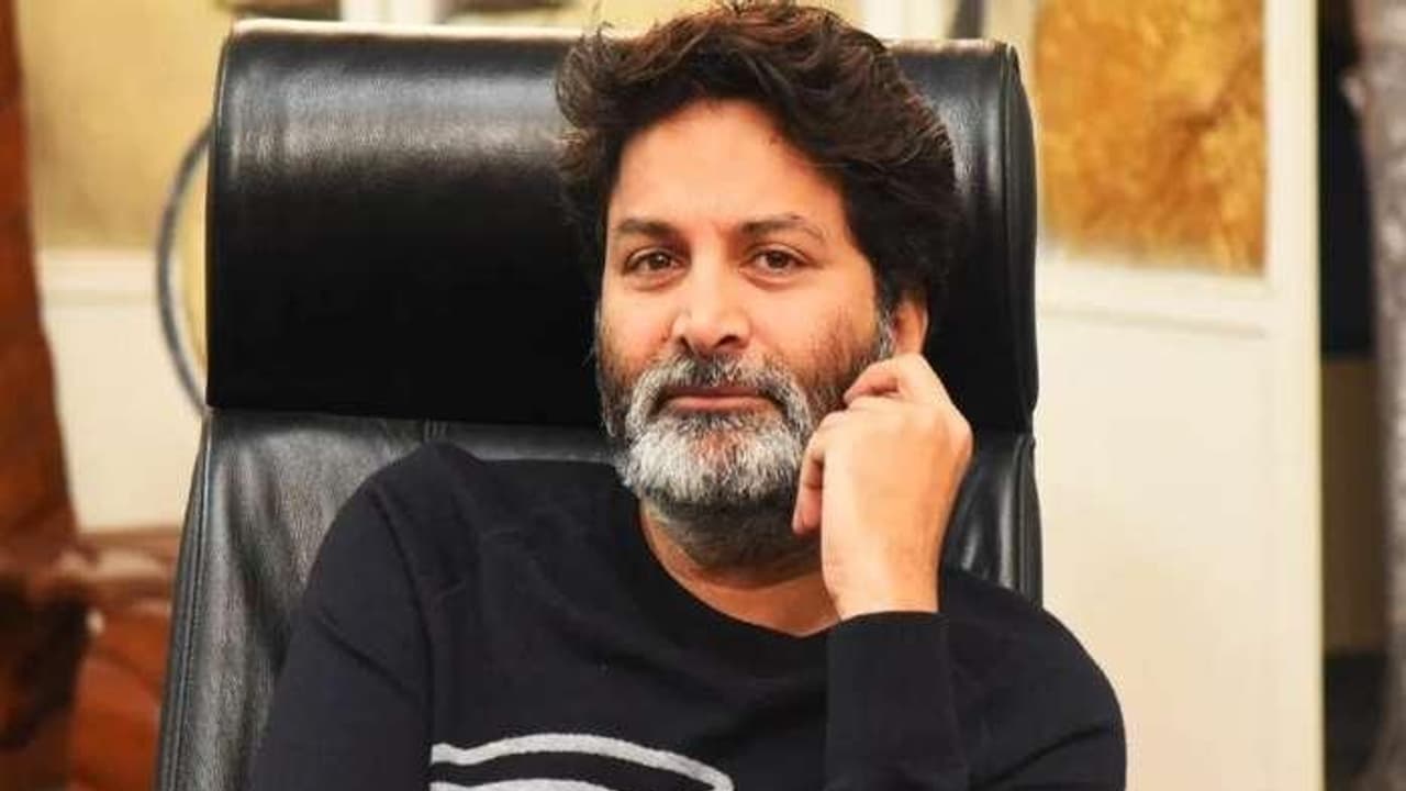 త్రివిక్రమ్ శ్రీనివాస్ ను భయపెట్టిన సీనియర్ నటుడు? క్యారెక్టర్ ఆఫర్ చేద్దామంటే ఆలోచించిన స్టార్ డైరెక్టర్ త్రివిక్రమ్ శ్రీనివాస్ ను భయపెట్టిన సీనియర్ నటుడు? క్యారెక్టర్ ఆఫర్ చేద్దామంటే ఆలోచించిన స్టార్ డైరెక్టర్