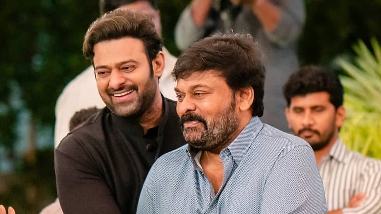 ప్రభాస్ తండ్రిగా మెగాస్టార్, పవర్ ఫుల్ పాత్రలో చిరంజీవి, నిజమెంత? ప్రభాస్ తండ్రిగా మెగాస్టార్, పవర్ ఫుల్ పాత్రలో చిరంజీవి, నిజమెంత?