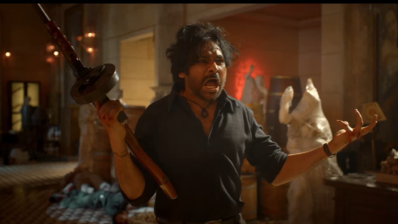 1.50 లక్షలకు ఓజీ టికెట్ కొన్న ఫ్యాన్.. ఆ అభిమాని బ్యాక్ గ్రౌండ్ ఏంటో తెలుసా? 1.50 లక్షలకు ఓజీ టికెట్ కొన్న ఫ్యాన్.. ఆ అభిమాని బ్యాక్ గ్రౌండ్ ఏంటో తెలుసా?