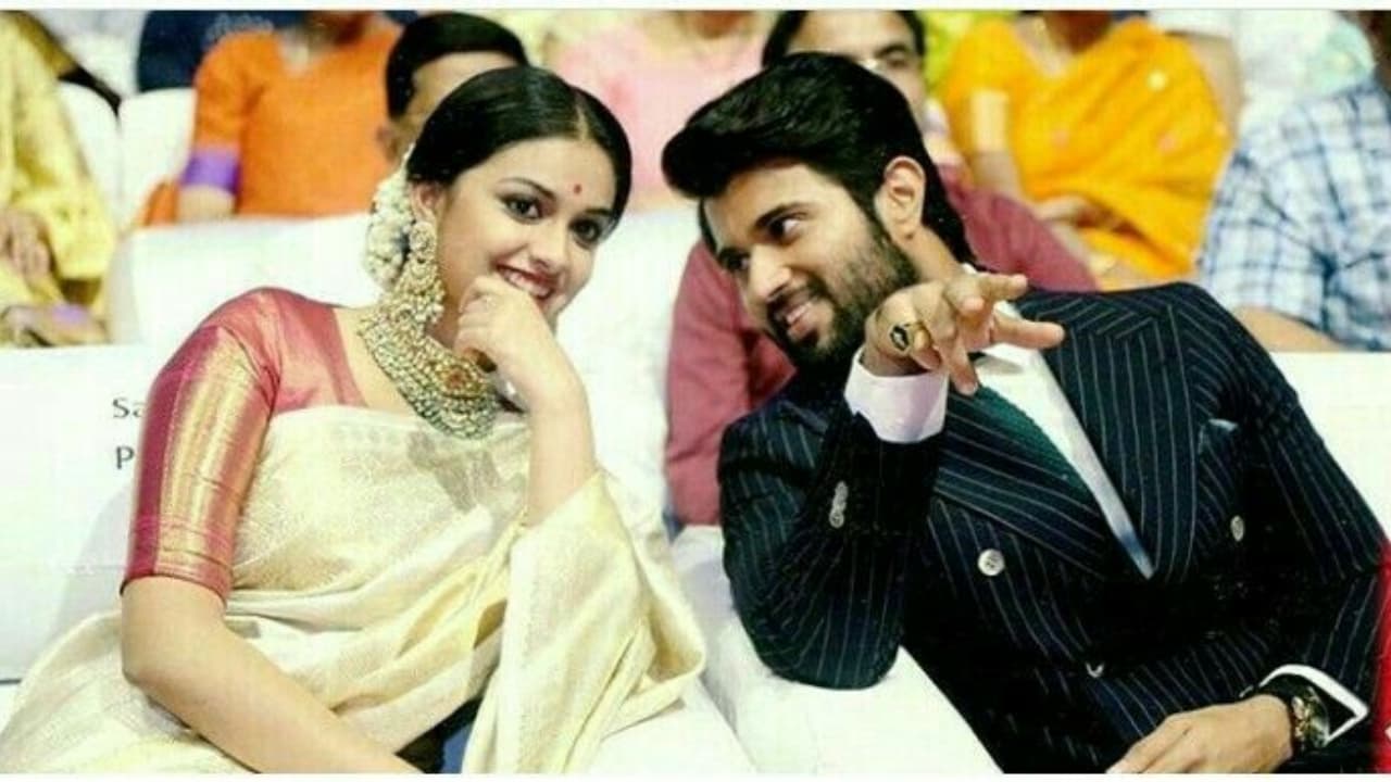 Keerthy Suresh: మహానటితో విజయ్ దేవరకొండ రొమాన్స్.. పాన్ ఇండియా రేంజ్లో భారీ ప్లాన్ Keerthy Suresh: మహానటితో విజయ్ దేవరకొండ రొమాన్స్.. పాన్ ఇండియా రేంజ్లో భారీ ప్లాన్