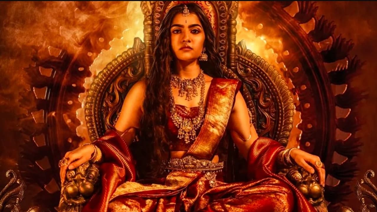 కాంతార చాప్టర్ 1 నటి రుక్మిణి వసంత్ బ్యాగ్రౌండ్ ఏంటో తెలుసా.. తండ్రి గురించి తెలిస్తే కన్నీళ్లు ఆగవు కాంతార చాప్టర్ 1 నటి రుక్మిణి వసంత్ బ్యాగ్రౌండ్ ఏంటో తెలుసా.. తండ్రి గురించి తెలిస్తే కన్నీళ్లు ఆగవు
