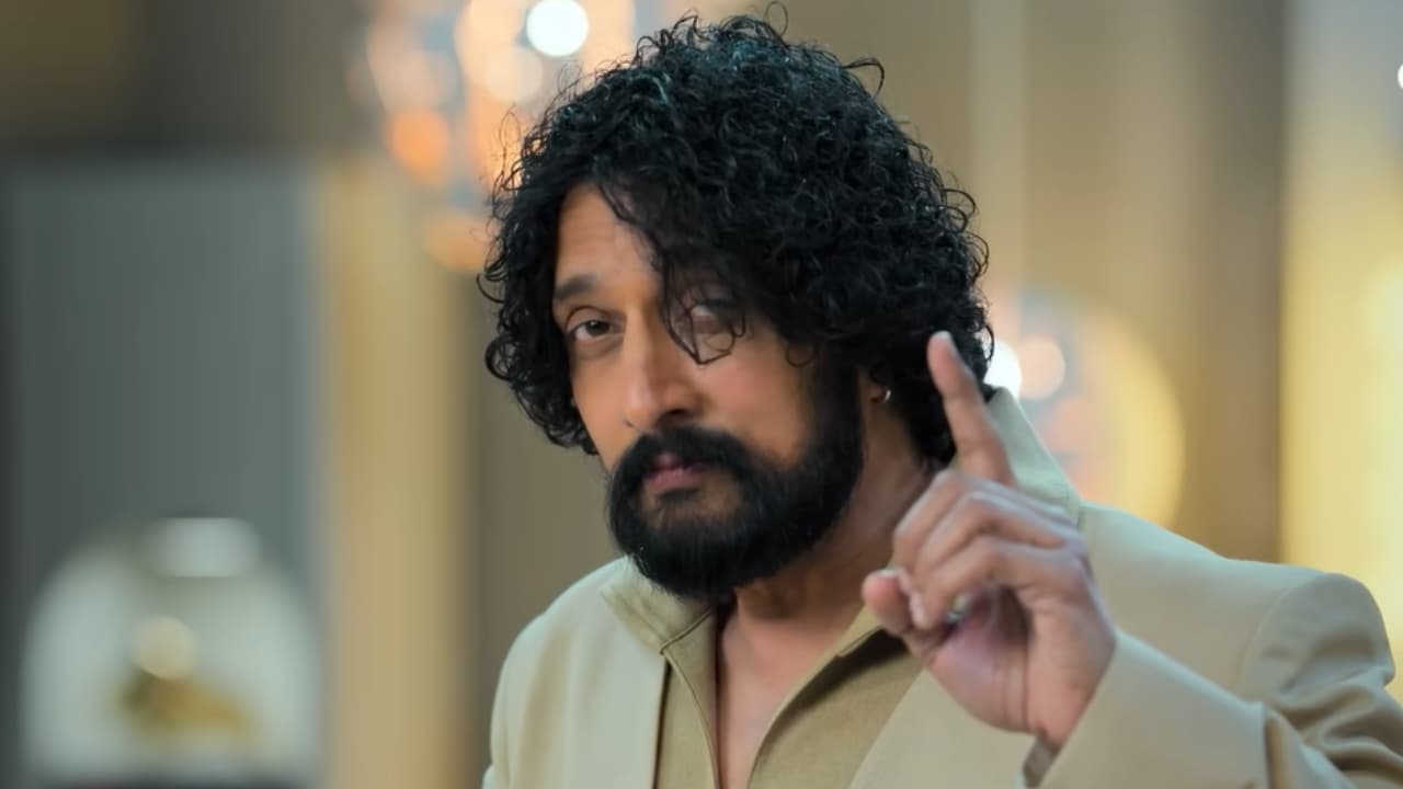 Kichcha Sudeep Remuneration: బిగ్ బాస్ షోకి సుదీప్ పారితోషికం ఎంతో తెలుసా? మొత్తం వెనక్కి ఇవ్వాల్సిందేనా? Kichcha Sudeep Remuneration: బిగ్ బాస్ షోకి సుదీప్ పారితోషికం ఎంతో తెలుసా? మొత్తం వెనక్కి ఇవ్వాల్సిందేనా?