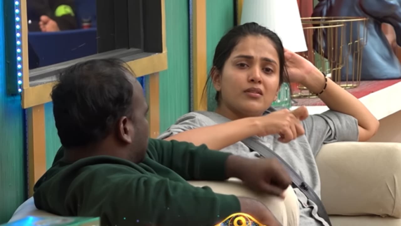 Bigg Boss Telugu 9: ఇమ్మాన్యుయెల్పై ప్రేమని వ్యక్తం చేసిన తనూజ, సుమన్ శెట్టి కన్నీళ్లు.. ఫస్ట్ టైమ్ బిగ్ బాస్ ఫైర్ Bigg Boss Telugu 9: ఇమ్మాన్యుయెల్పై ప్రేమని వ్యక్తం చేసిన తనూజ, సుమన్ శెట్టి కన్నీళ్లు.. ఫస్ట్ టైమ్ బిగ్ బాస్ ఫైర్