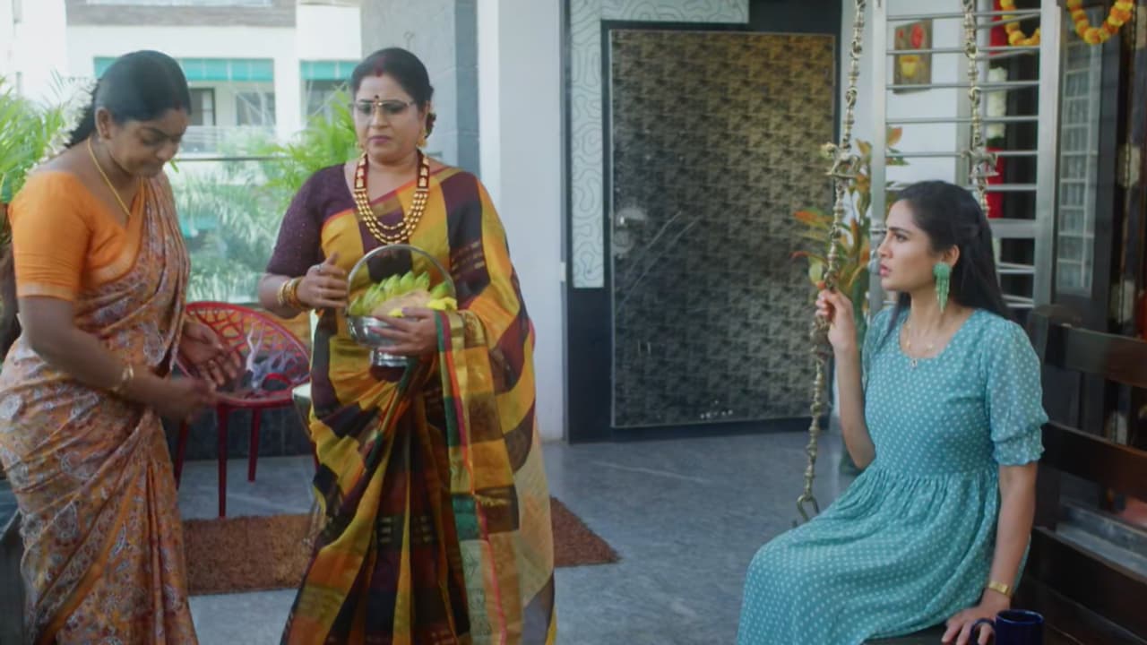 Karthika Deepam 2 Latest Episode: జ్యో, పారులకు దిమ్మతిరిగే షాకిచ్చిన దీప- భయంతో దాసు దగ్గరకి జ్యో.. Karthika Deepam 2 Latest Episode: జ్యో, పారులకు దిమ్మతిరిగే షాకిచ్చిన దీప- భయంతో దాసు దగ్గరకి జ్యో..