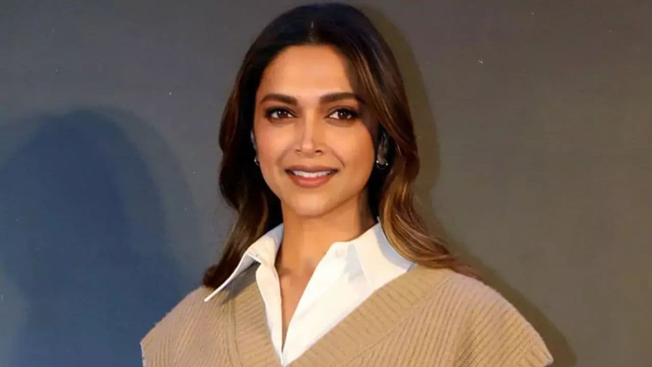 దీపికా పదుకొనె తెలుగులో నటించిన ఫస్ట్ మూవీ ఏంటో తెలుసా? 16ఏళ్ల క్రితమే ఎంట్రీ, కానీ దీపికా పదుకొనె తెలుగులో నటించిన ఫస్ట్ మూవీ ఏంటో తెలుసా? 16ఏళ్ల క్రితమే ఎంట్రీ, కానీ