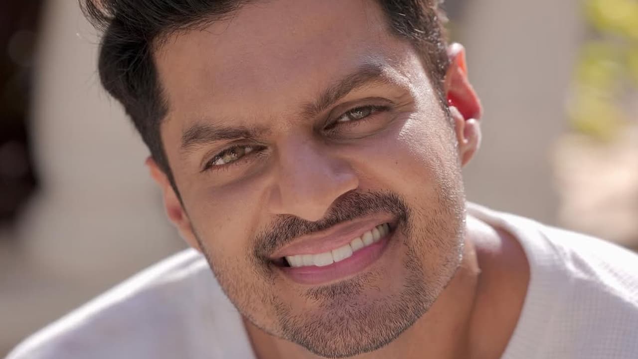 Devara: దేవర షూటింగ్లో ఎన్టీఆర్ను అలా చూసి షాకయ్యా.. నటుడి షాకింగ్ కామెంట్స్ Devara: దేవర షూటింగ్లో ఎన్టీఆర్ను అలా చూసి షాకయ్యా.. నటుడి షాకింగ్ కామెంట్స్