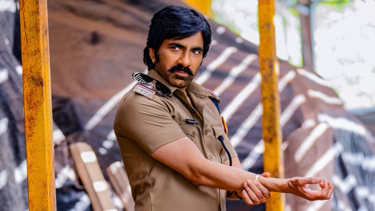 మాస్ జాతర మూవీ ఫస్ట్ రివ్యూ, రవితేజకి అదిరిపోయే కమ్ బ్యాక్ ? మాస్ జాతర మూవీ ఫస్ట్ రివ్యూ, రవితేజకి అదిరిపోయే కమ్ బ్యాక్ ?