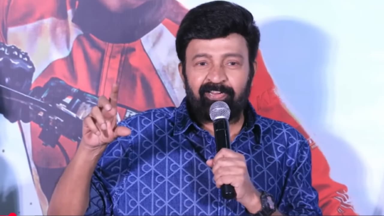 శ్రీదేవిని పెళ్లి చేసుకోనన్న రాజశేఖర్! ఎందుకో తెలుసా? చివరికి ఆయనే సినిమాలోకి... శ్రీదేవిని పెళ్లి చేసుకోనన్న రాజశేఖర్! ఎందుకో తెలుసా? చివరికి ఆయనే సినిమాలోకి...