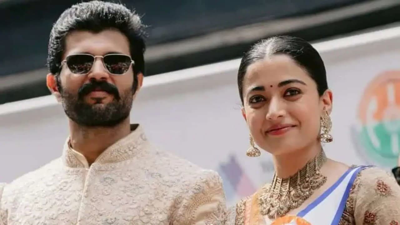 షాకింగ్: విజయ్ దేవరకొండ, రష్మిక పెళ్లి డేట్ ఫిక్స్! వేదిక ఇదే!! షాకింగ్: విజయ్ దేవరకొండ, రష్మిక పెళ్లి డేట్ ఫిక్స్! వేదిక ఇదే!!
