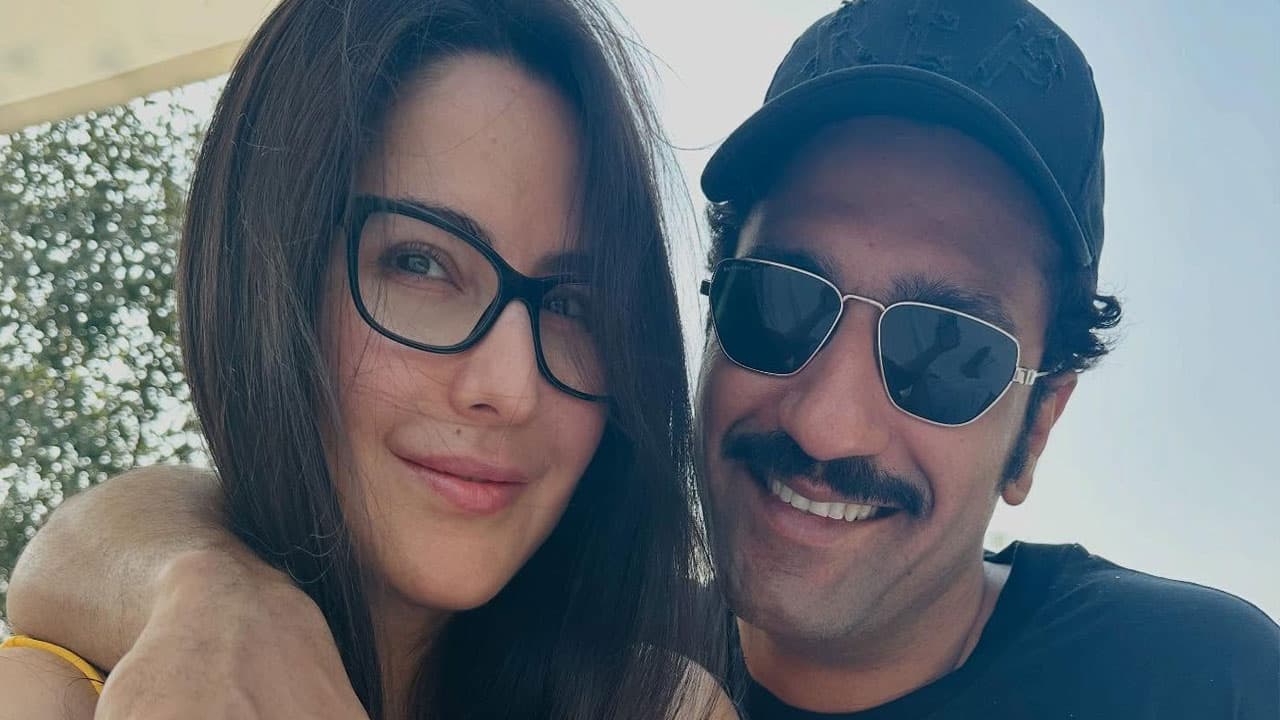 కత్రినా కైఫ్, విక్కీ కౌశల్ వయసులో ఎవరు పెద్ద? చదువులో టాప్ ఎవరు? కత్రినా కైఫ్, విక్కీ కౌశల్ వయసులో ఎవరు పెద్ద? చదువులో టాప్ ఎవరు?