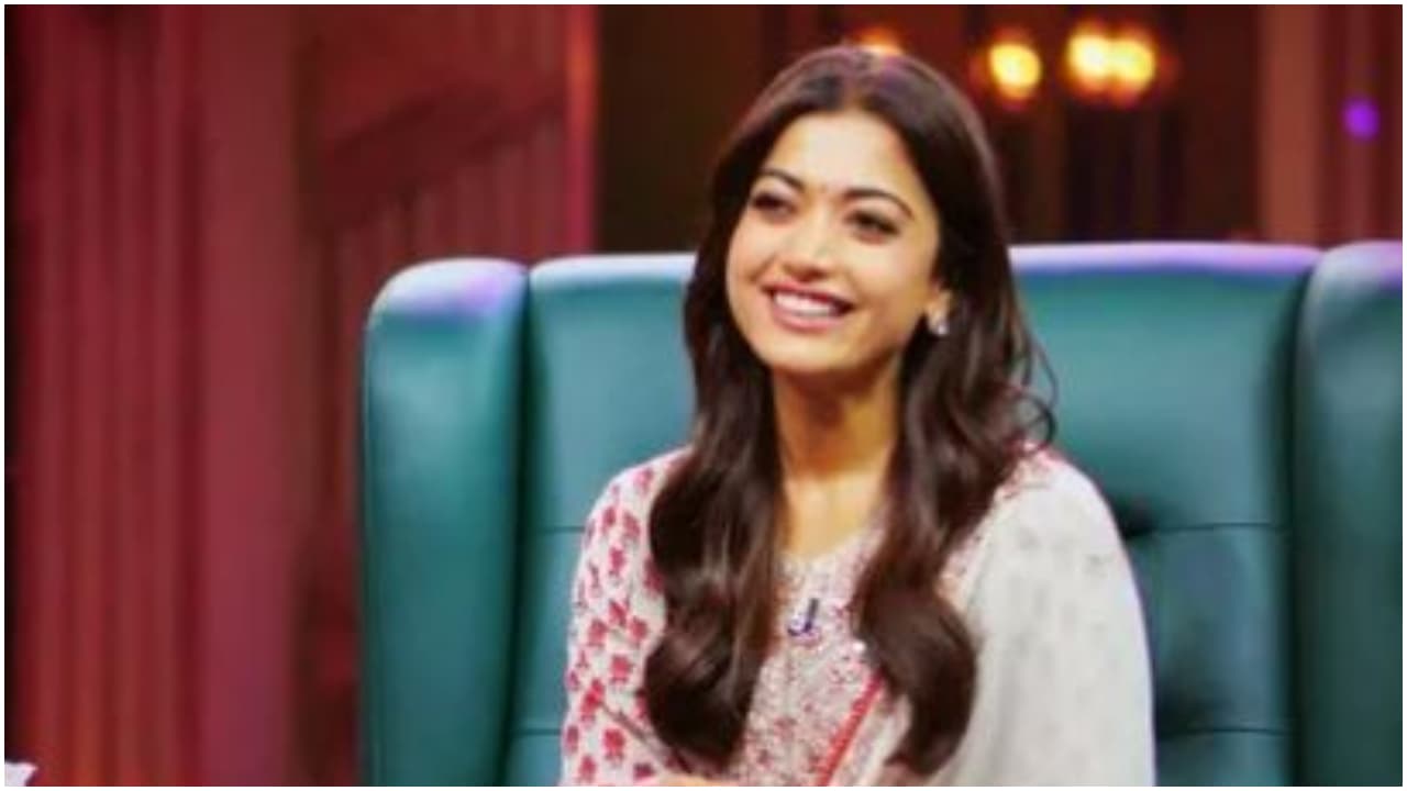 రష్మిక ఐటెం సాంగ్ సంచలనం! షాకింగ్ కండీషన్స్ లీక్.. ఫ్యాన్స్ కి పూనకాలే! రష్మిక ఐటెం సాంగ్ సంచలనం! షాకింగ్ కండీషన్స్ లీక్.. ఫ్యాన్స్ కి పూనకాలే!