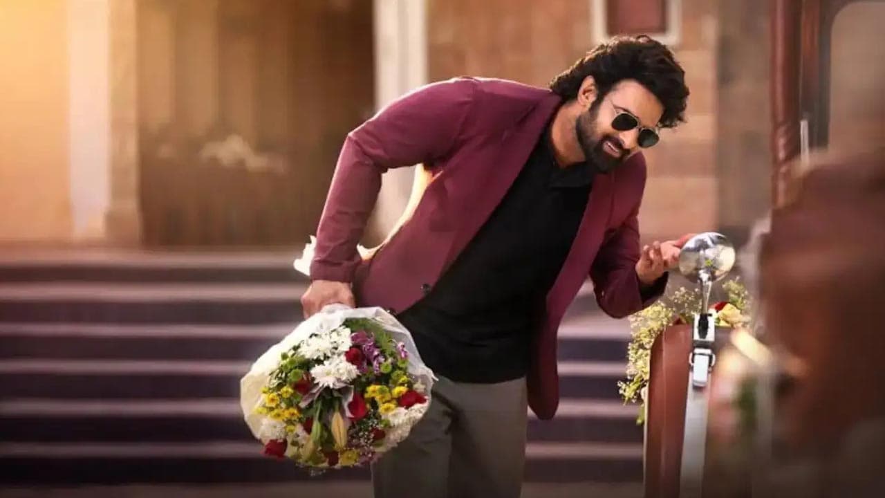 స్కూల్ మొత్తం అమ్మాయిలే, దీంతో అలా జరిగింది.. ఫస్ట్ క్రష్ బయటపెట్టిన ప్రభాస్ స్కూల్ మొత్తం అమ్మాయిలే, దీంతో అలా జరిగింది.. ఫస్ట్ క్రష్ బయటపెట్టిన ప్రభాస్