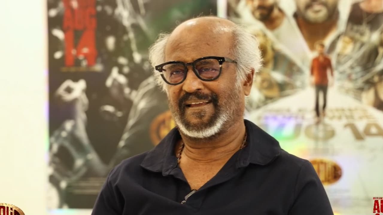 రజనీకాంత్కి కూతురుగా నటించి, రొమాన్స్ చేసేందుకు ఇబ్బంది పడ్డ స్టార్ హీరోయిన్ ఎవరో తెలుసా? ఫ్లాపుల్లో ఉంటే హిట్ ఇచ్చింది రజనీకాంత్కి కూతురుగా నటించి, రొమాన్స్ చేసేందుకు ఇబ్బంది పడ్డ స్టార్ హీరోయిన్ ఎవరో తెలుసా? ఫ్లాపుల్లో ఉంటే హిట్ ఇచ్చింది
