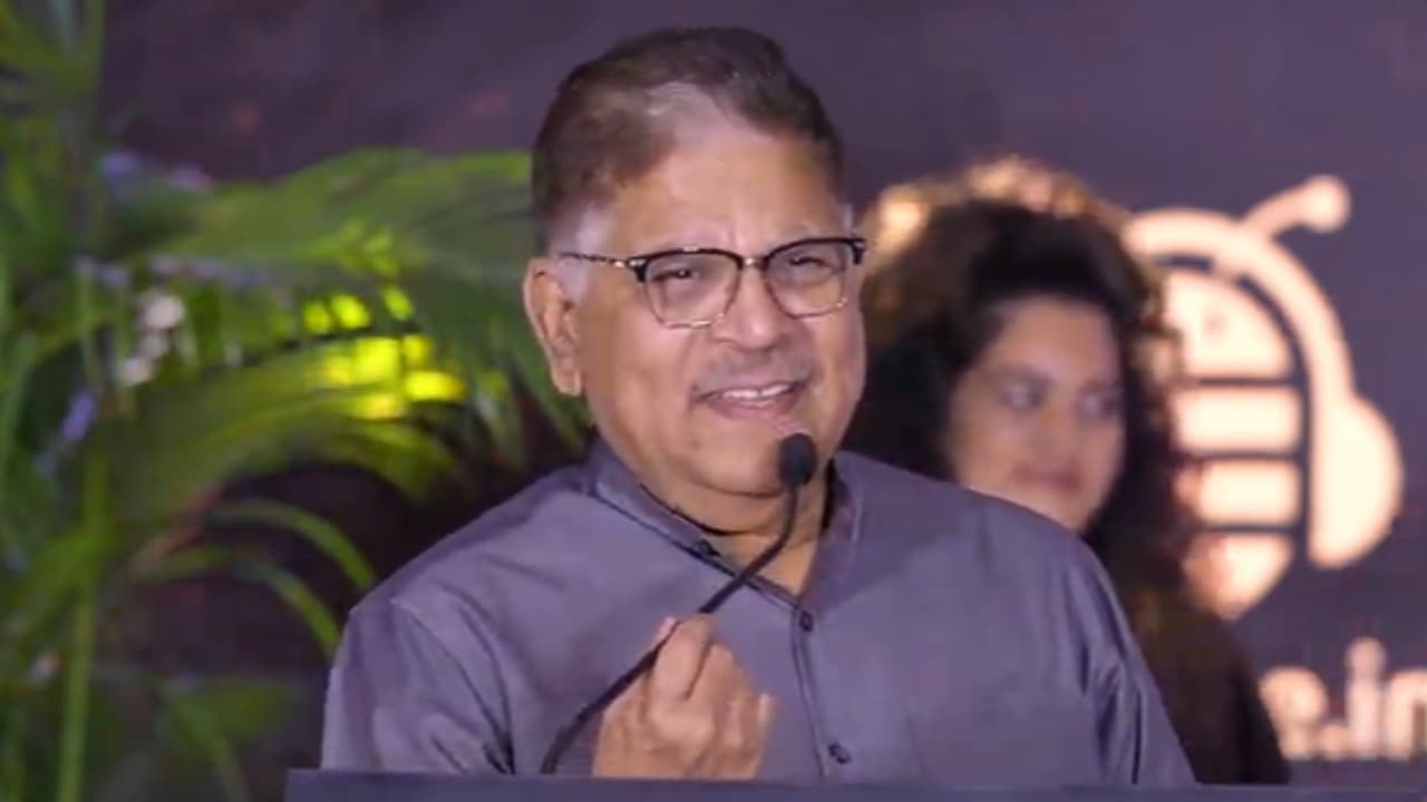 మన ఇండస్ట్రీలో ఎవరి కుంపటి వారిదే.. నిర్మాత అల్లు అరవింద్ సంచలన వ్యాఖ్యలు మన ఇండస్ట్రీలో ఎవరి కుంపటి వారిదే.. నిర్మాత అల్లు అరవింద్ సంచలన వ్యాఖ్యలు
