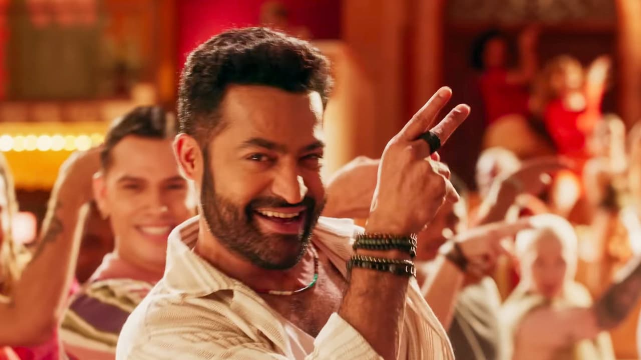 ఎన్టీఆర్ క్లాసికల్ డాన్స్ కి ఇన్స్పైర్ అయి ఇప్పుడు స్టార్ హీరోయిన్గా ఎదిగిన నటి ఎవరో తెలుసా? ఎన్టీఆర్ క్లాసికల్ డాన్స్ కి ఇన్స్పైర్ అయి ఇప్పుడు స్టార్ హీరోయిన్గా ఎదిగిన నటి ఎవరో తెలుసా?