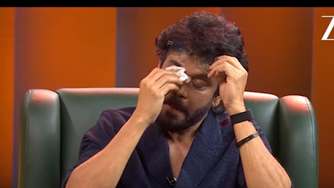 బెడ్పై కదలలేని స్థితిలో ఏఎన్నార్.. కన్నీళ్లు పెట్టుకున్న నాగార్జున.. సుశీల భర్తకి చెప్పిన మాట ఒక్కటే బెడ్పై కదలలేని స్థితిలో ఏఎన్నార్.. కన్నీళ్లు పెట్టుకున్న నాగార్జున.. సుశీల భర్తకి చెప్పిన మాట ఒక్కటే